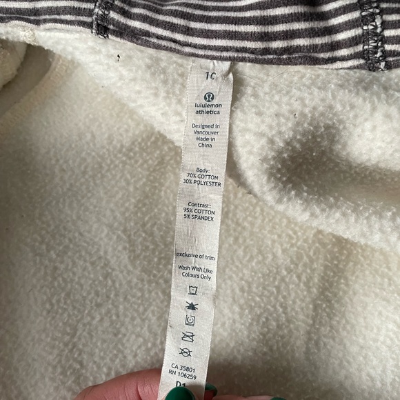Lululemon Scuba Hoodie size 8 - Picture 3 of 4